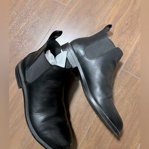 HM black leather boots size 38